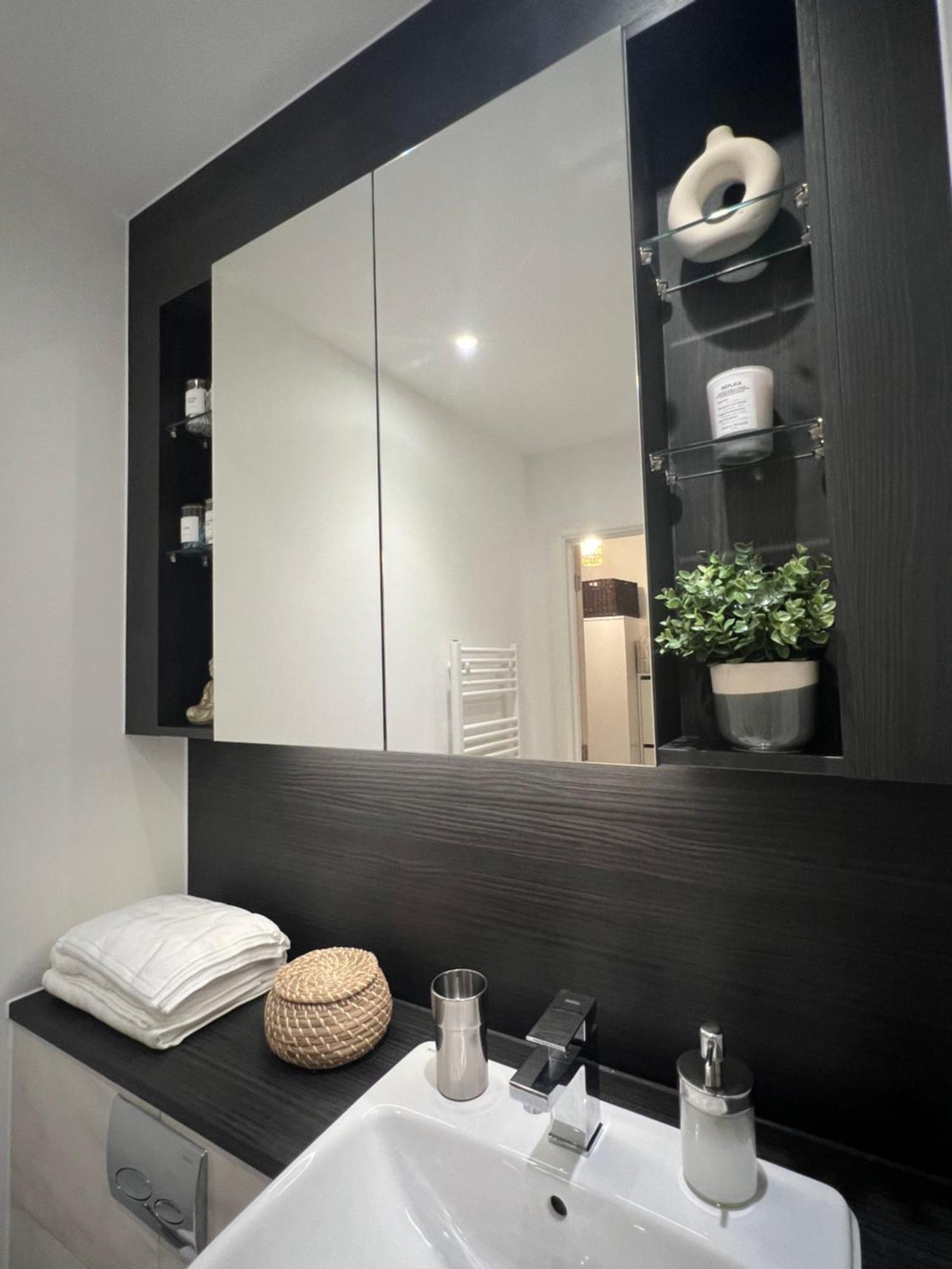 Brand New, Modern Flat Near Wembley Stadium